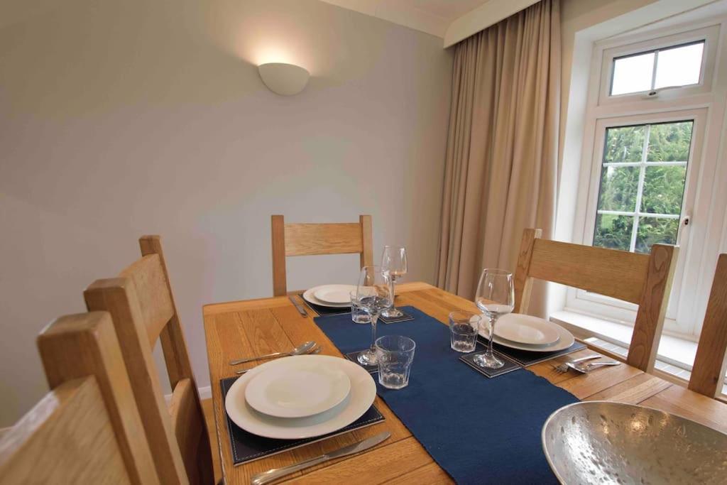 Spacious 5 Bed In The Countryside, Close To Frinton-on-sea * Kirby Cross