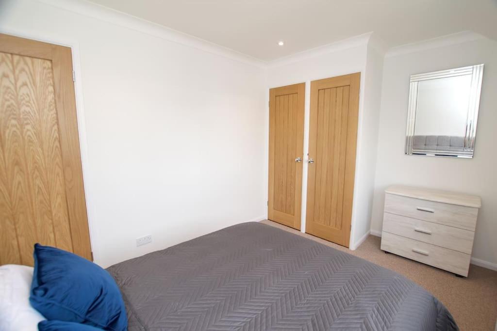 Spacious 5 Bed In The Countryside, Close To Frinton-on-sea * Kirby Cross