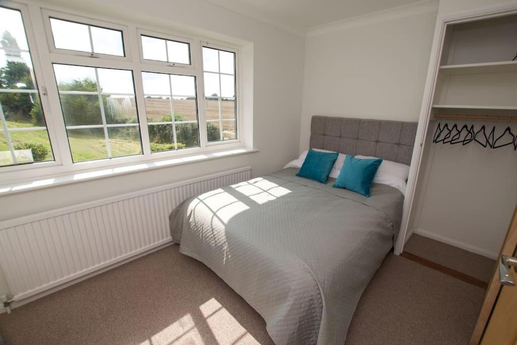 Holiday home Spacious 5 Bed In The Countryside, Close To Frinton-on-sea *