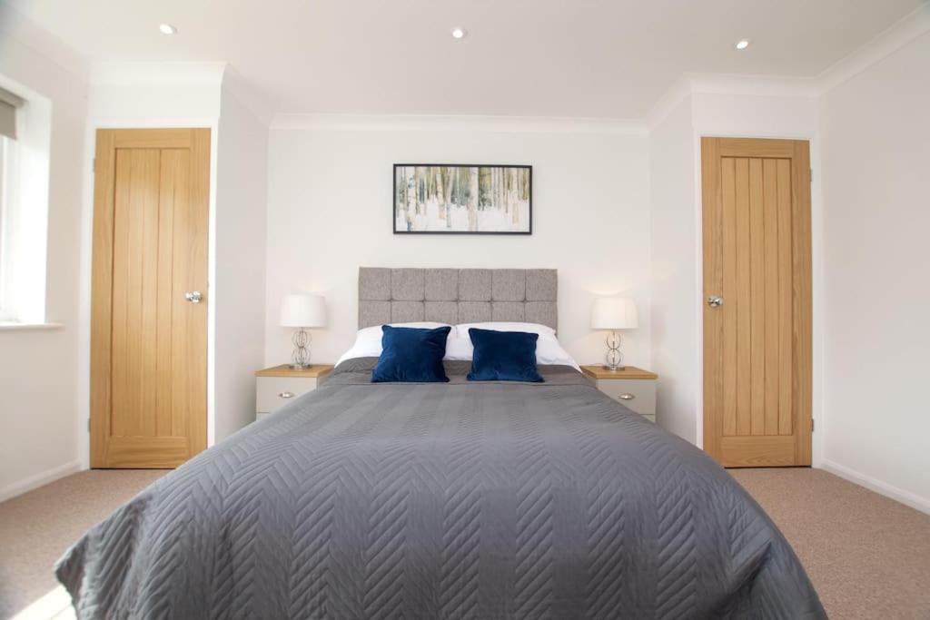 Spacious 5 Bed In The Countryside, Close To Frinton-on-sea Holiday home *